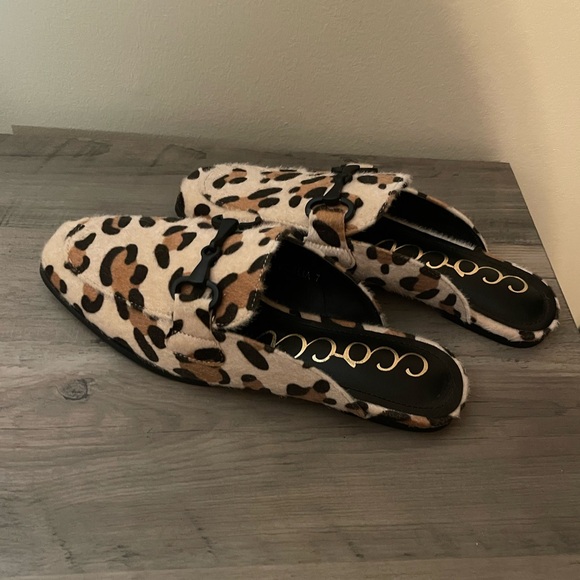 Ccocci Leopard Print Slides - Picture 2 of 4